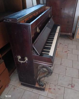 Pianoforte verticale