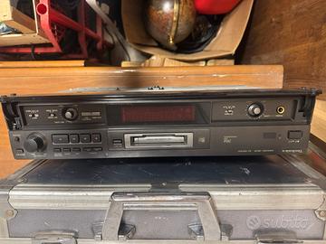 Technics SJ-MD100, un MiniDisc