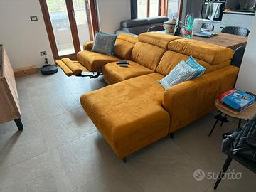 Divano con chaise longue Poltrone e sofa’