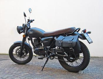 Mash 125 Seventy Nera Opaco con Borsa laterale