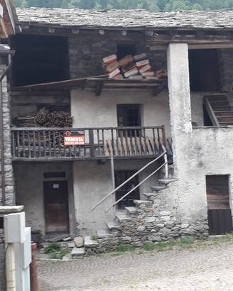 Rustico montano da ristrutturare