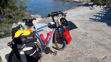 Surly disc trucker da cicloturismo