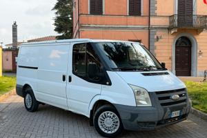 Ford Transit 2.2TDCI 3 posti