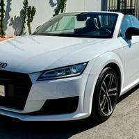 AUDI TT Roadster 2.0 TDI ultra Design