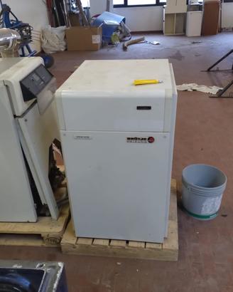 Caldaia gasolio + Bruciatore NUOVO (usato 1 mese)