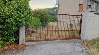 Immobile compreso di garage