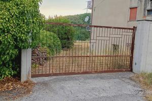Immobile compreso di garage