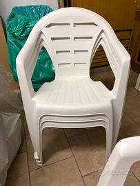 Sedie in plastica impilabili