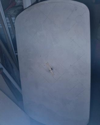 tavolo grande+ sedie+ pedana ombrellone