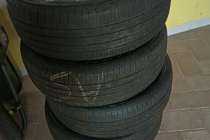 Pneumatici 235 60 R18