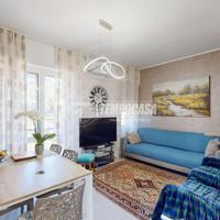 Quadrilocale completamente ristrutturato