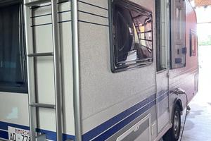 Caravan usato