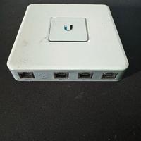 Ubiquiti UniFi Security Gateway (USG)