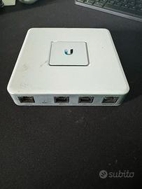 Ubiquiti UniFi Security Gateway (USG)