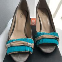 Scarpa decoltè con tacco basso