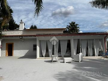 PORZIONE DI BIFAMILIARE A FRANCAVILLA FONTANA