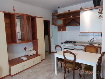 ARREDAMENTO COMPLETO – Pescia (PT)
