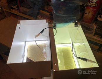 2 Piccoli Box Espositore Illuminato Led e chiave