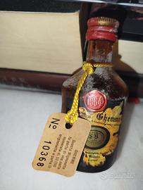 mignon di vino vintage 