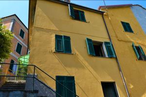 Casa liguria, codivara (varese ligure)