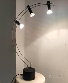 Lampada da tavolo alogena molto rara anni '80.