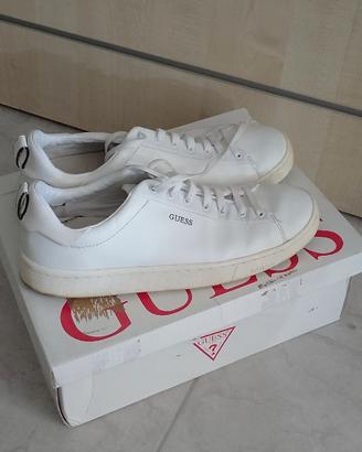 Scarpe n.44  Guess 20€
