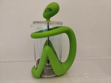 Caffettiera o infusiera a presso-filtro