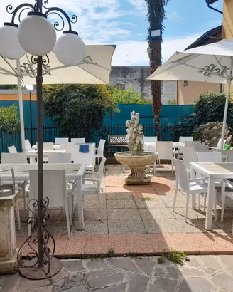 tavoli in rattan