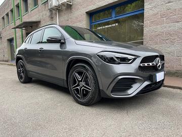 MERCEDES-BENZ GLA 180 D PREMIUM PLUS UNIPROPRIET