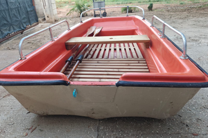 Barca in vetroresina