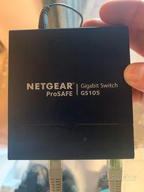 Gigabit switch Netgear GS105v5  5 porte