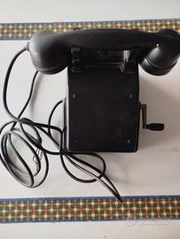VECCHIO TELEFONO IN BACHELITE