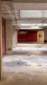 Posto Auto/Furgone COMODO (13mq) CENTRO Bergamo