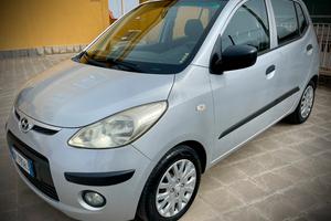 Hyundai i10 benzina e gpl UNICO PROPRIETARIO !!!