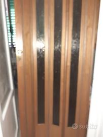 porta soffietto legno e vetro