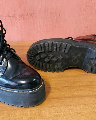 DR.MARTENS