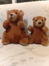 Mamma orsa e orsacchiotto  di peluche. Mai usati.