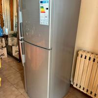Frigorifero, lavatrice, cucina a gas e forno