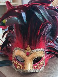 Maschera veneziana con piume