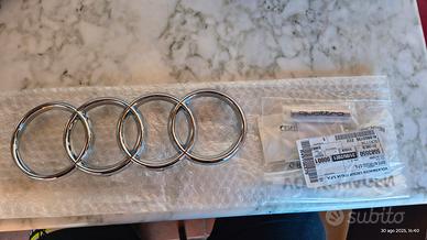 Stemma calandra anteriore audi quattro
