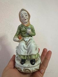 Statuina vintage in ceramica