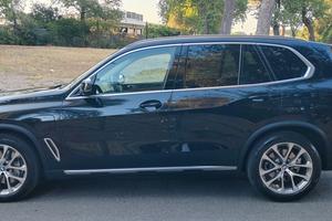 BMW X5 XDRIVE45E 394 HYBRID 17CV XLINE BVA8