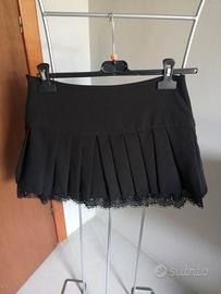 Gonna plissettata con pizzo