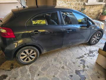 kia rio benzina 2016