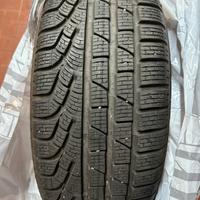 Pneumatici invernali Pirelli