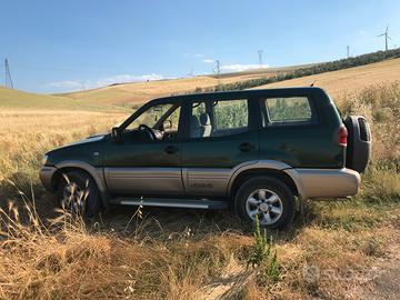 Nissan Terrano 2 anno 2000 - 2.7 tdi 127 cavalli