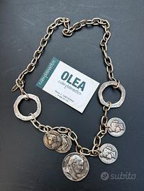 Collana in argento con ciondoli a forma di monete