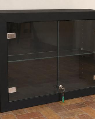 Vetrina espositiva in legno nero con serratura