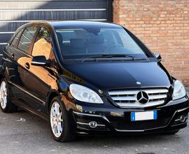 Mercedes B 180 CDi-RESTYLING-Garanzia-2011-Euro5