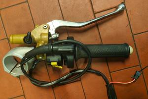 COMANDO GAS FRENO E BLOCCHETTO COMANDI GILERA SP02